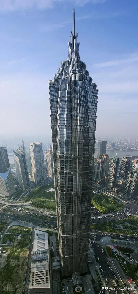上海金茂大厦高四百二十点五米有多少层（上海金茂大厦多少米高度）(图1)