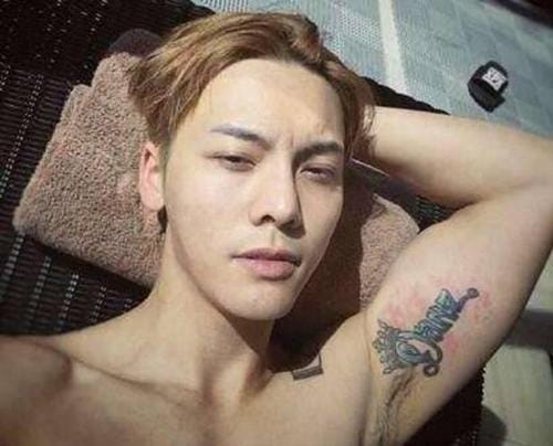 吴亦凡纹身,有纹身的艺人,本文共(3729字) 吴亦凡纹身,有纹身的艺人,本文共(3729字)