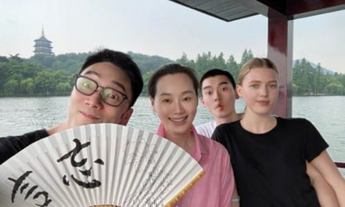 林依轮庆祝和妻子婚姻26年(林依轮结婚照) 林依轮庆祝和妻子婚姻26年(林依轮结婚照)