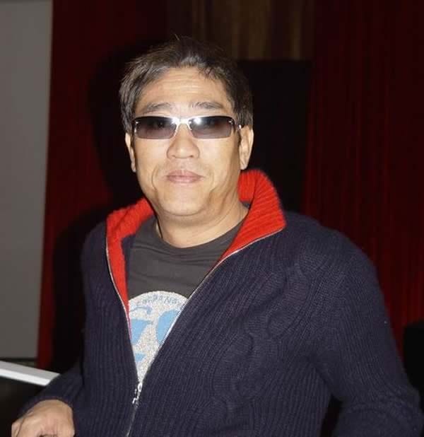 柯受良死后柯有伦是谁抚养大的(柯受良的儿子叫什么名字) 柯受良死后柯有伦是谁抚养大的(柯受良的儿子叫什么名字)