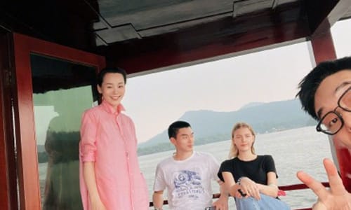 林依轮庆祝和妻子婚姻26年(林依轮结婚照) 林依轮庆祝和妻子婚姻26年(林依轮结婚照)