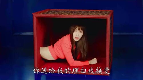 抖音里有个游戏女生跳舞(抖音游戏跳舞的叫什么名字)