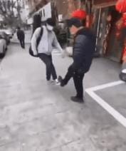 网络用语踢我一脚什么意思,微博超话求踢是什么梗? 本文共(1252字) 网络用语踢我一脚什么意思,微博超话求踢是什么梗? 本文共(1252字)