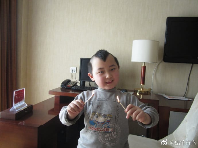 邓鸣贺据说是童子下凡真的吗,邓鸣贺是甲醛中毒去世的吗? 本文共(1072字) 邓鸣贺据说是童子下凡真的吗,邓鸣贺是甲醛中毒去世的吗? 本文共(1072字)