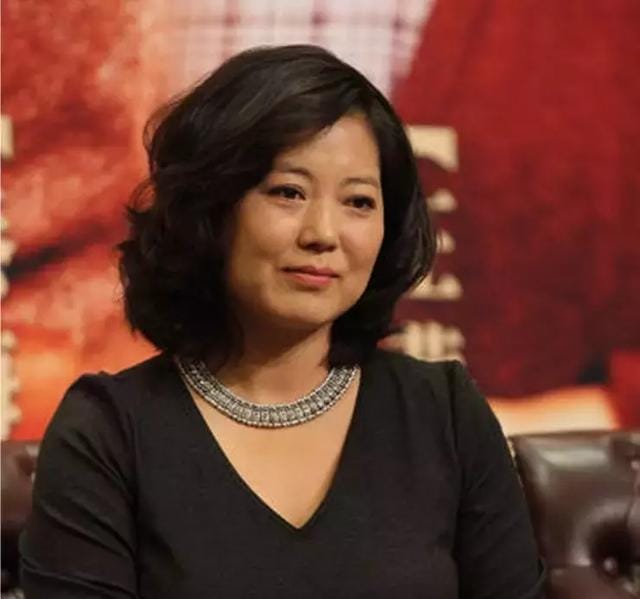 王茜华到底得了什么病变胖了?王茜华老公沈行资料照片 本文共(913字) 王茜华到底得了什么病变胖了?王茜华老公沈行资料照片 本文共(913字)