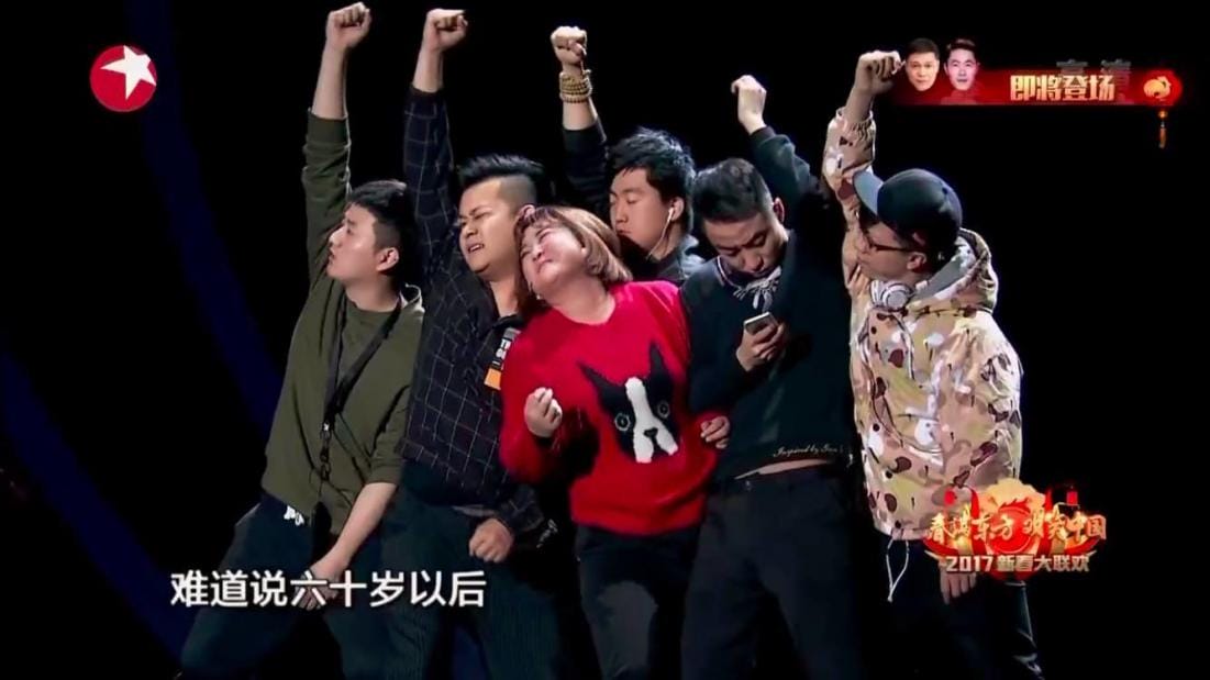张泰维贾玲是什么关系,他和张小斐又是什么关系? 本文共(916字) 张泰维贾玲是什么关系,他和张小斐又是什么关系? 本文共(916字)