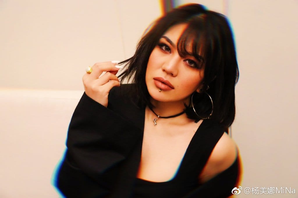中国新歌声杨美娜现状如何,她唱的英文歌diamonds什么水平 本文共(985字) 中国新歌声杨美娜现状如何,她唱的英文歌diamonds什么水平 本文共(985字)