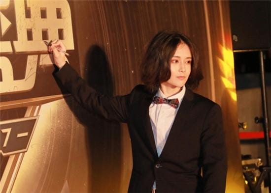蔡萝莉爸爸蔡荣军是富豪吗 蔡萝莉和轩墨是 蔡萝莉爸爸蔡荣军是富豪吗 蔡萝莉和轩墨是