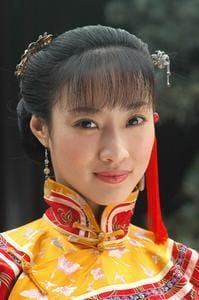 冯一非，知足常乐电视剧演员介绍(热议)