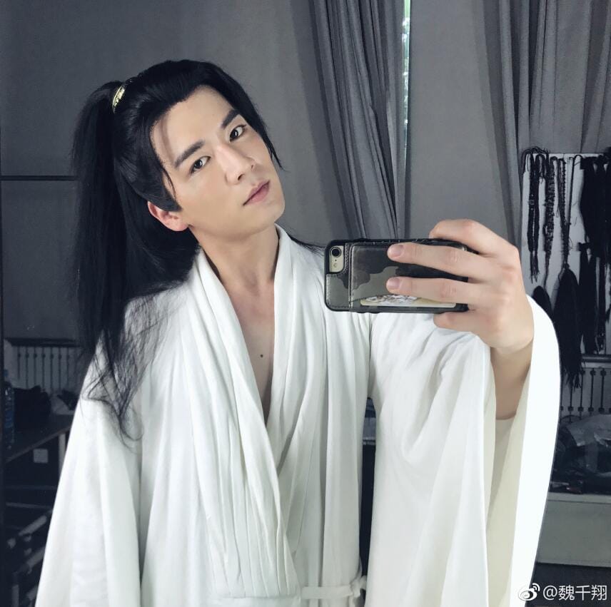魏千翔娄艺潇结婚照片(娄艺潇毕业照) 魏千翔娄艺潇结婚照片(娄艺潇毕业照)