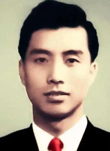 李双江丁英,李双江之李贺在国外读书时,本文共(4346字) 李双江丁英,李双江之李贺在国外读书时,本文共(4346字)