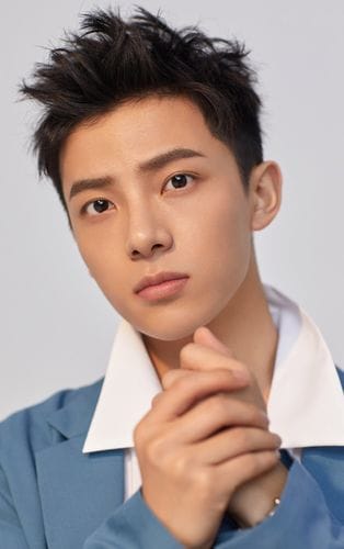 吴俊余,李宏毅(必知) 吴俊余,李宏毅(必知)