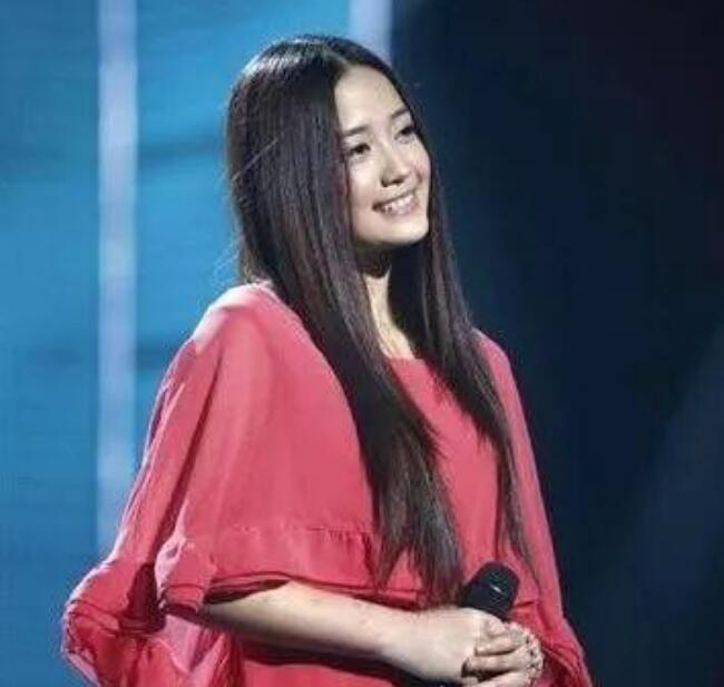 郑湫泓为什么这么漂亮是整容了吗 郑湫泓为什么这么漂亮是整容了吗