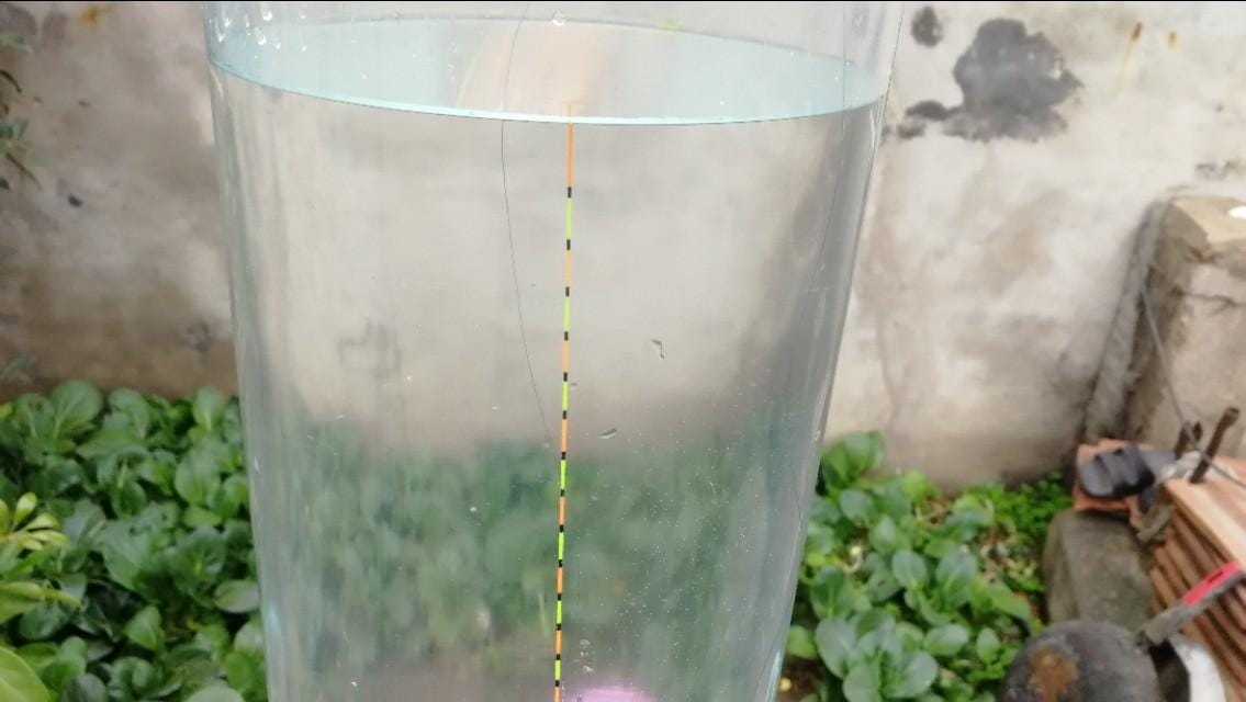 悬坠调漂法视频教程(浮漂怎么调教程)(图4) 悬坠调漂法视频教程(浮漂怎么调教程)(图4)