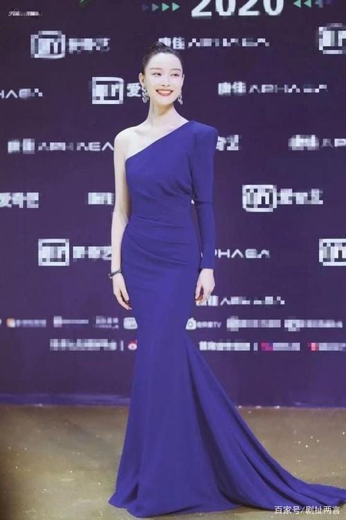 倪妮连续三天叫声惊动剧组,张艺谋(张艺谋和倪妮) 倪妮连续三天叫声惊动剧组,张艺谋(张艺谋和倪妮)
