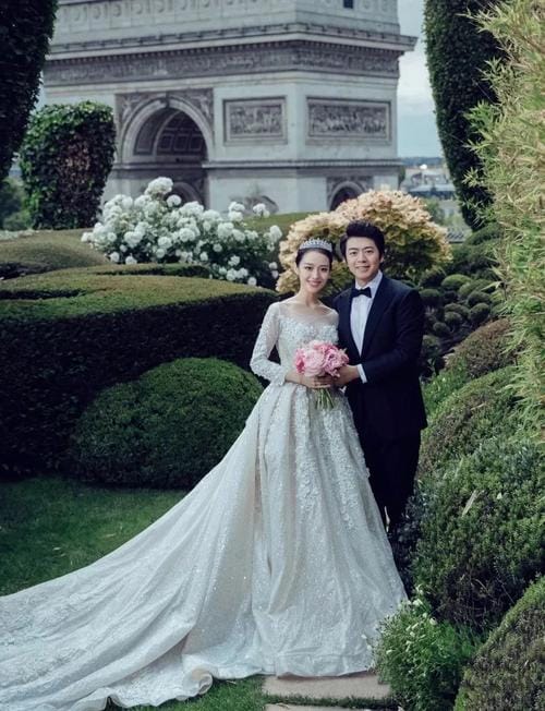 明星婚纱照,女明星婚纱造型(婚纱照明星图片) 明星婚纱照,女明星婚纱造型(婚纱照明星图片)