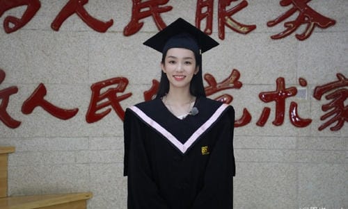 五十公里桃花坞:周也面无表情捧场(五十里桃花坞周也为什么要走) 五十公里桃花坞:周也面无表情捧场(五十里桃花坞周也为什么要走)