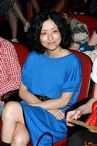 鲁豫的头为什么那么大 鲁豫采访谁谁就倒霉 鲁豫的头为什么那么大 鲁豫采访谁谁就倒霉