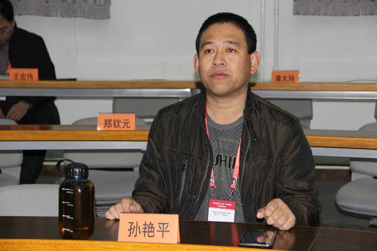 马村来了位朱警官,演马村(实践) 马村来了位朱警官,演马村(实践)