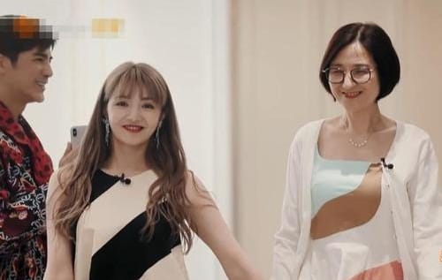 姜潮麦迪娜现身医院小腹微隆被传二胎(姜潮麦迪娜第一胎) 姜潮麦迪娜现身医院小腹微隆被传二胎(姜潮麦迪娜第一胎)
