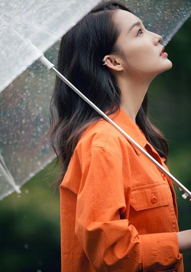 李沁为什么叫李避嫌、飞机女、晴儿(李沁当空姐) 李沁为什么叫李避嫌、飞机女、晴儿(李沁当空姐)