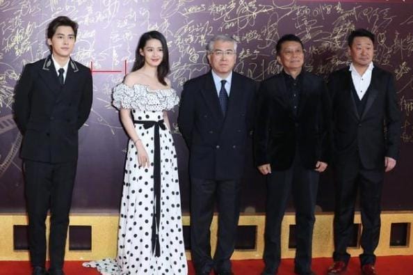 李沁为什么叫李避嫌、飞机女、晴儿(李沁当空姐) 李沁为什么叫李避嫌、飞机女、晴儿(李沁当空姐)
