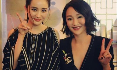 杨幂微博小号疑似曝光引网友热议(杨幂小号信息量巨大)