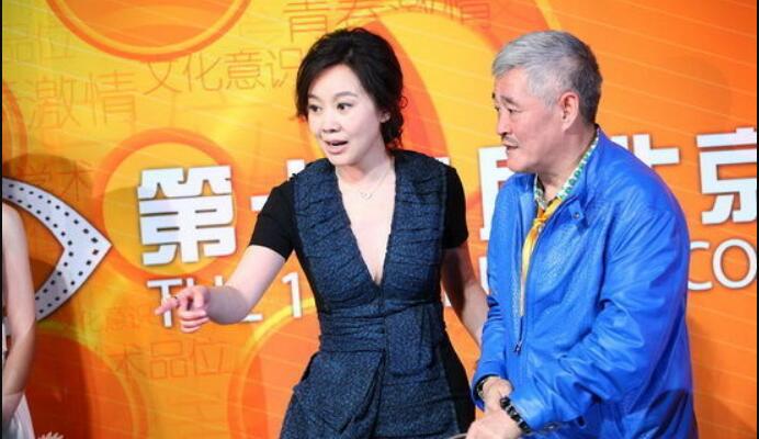 闫妮为什么叫素描、北长城?闫妮和赵本山什么关系 本文共(1203字) 闫妮为什么叫素描、北长城?闫妮和赵本山什么关系 本文共(1203字)