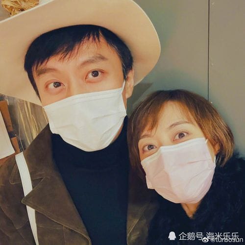 gaga晒甜蜜合照,小米总裁晒高 gaga晒甜蜜合照,小米总裁晒高