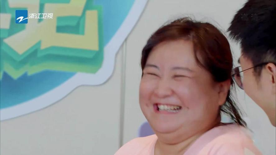 贾玲为什么突然变胖,贾丹,本文共(2781字) 贾玲为什么突然变胖,贾丹,本文共(2781字)