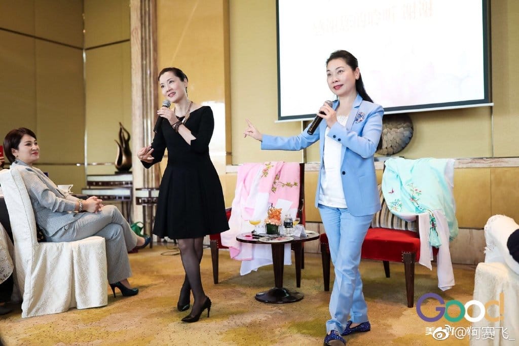 何赛飞为什么不唱越剧了,何赛飞年轻时候的照片真美 本文共(1038字) 何赛飞为什么不唱越剧了,何赛飞年轻时候的照片真美 本文共(1038字)