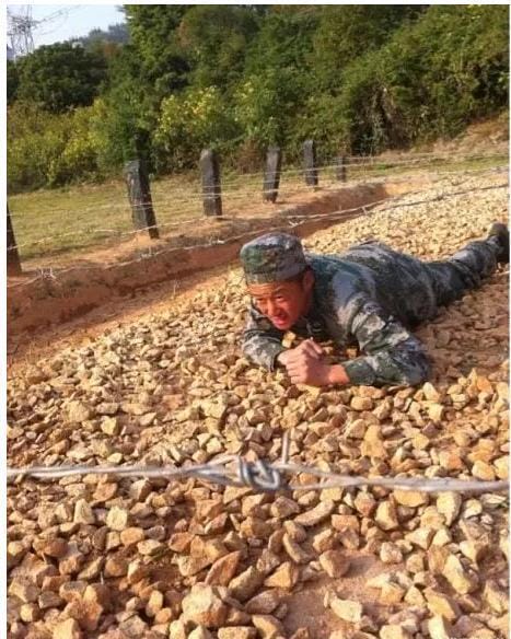 吴京在那个部队服役的?吴京去部队18个月 吴京在那个部队服役的?吴京去部队18个月