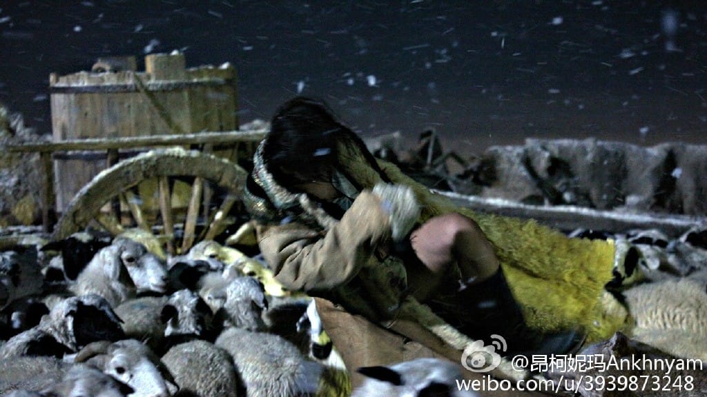 昂哈尼玛露腿的镜头 昂哈尼玛露腿的镜头