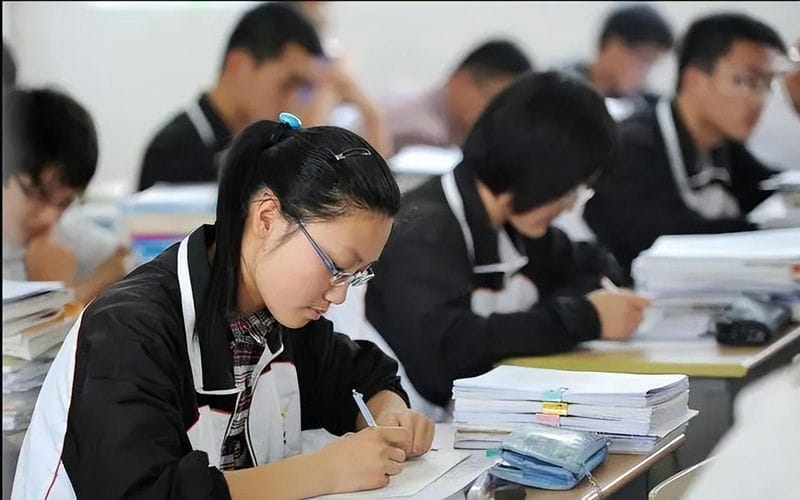 高考570至600能上什么大学(高考570到600分能上什么大学)(图2) 高考570至600能上什么大学(高考570到600分能上什么大学)(图2)