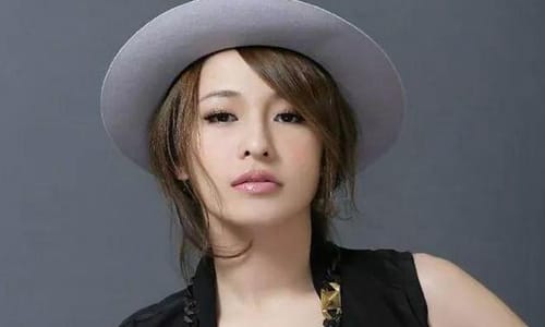 萧亚轩脑压过高挂急诊 萧亚轩脑压过高挂急诊