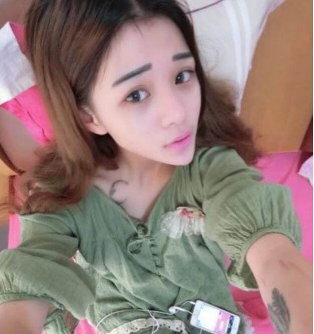 李耐阅是弃婴领养的吗 李耐阅是弃婴领养的吗