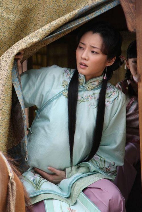 刘芊含个人资料,电影演员刘芊含简介和张若昀,本文共(1628字) 刘芊含个人资料,电影演员刘芊含简介和张若昀,本文共(1628字)