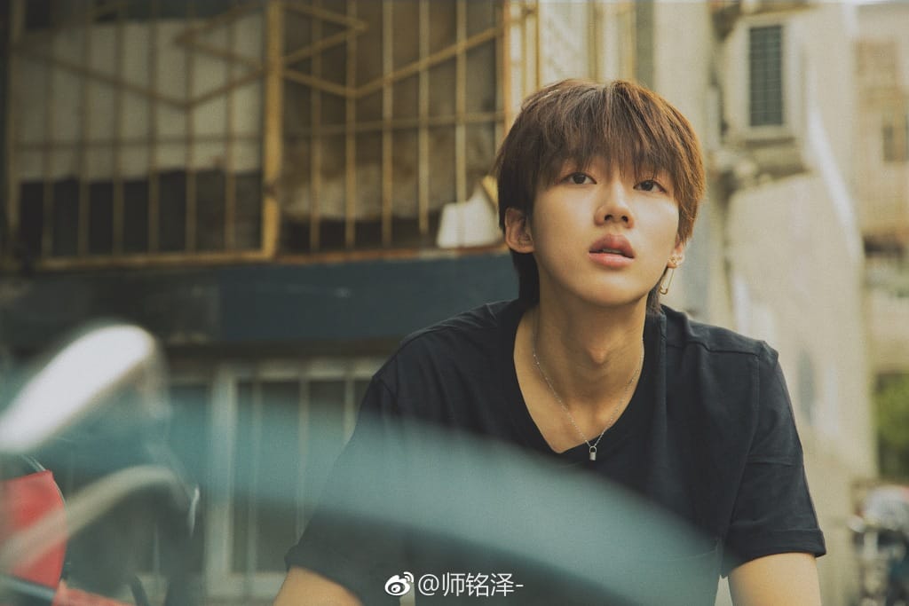 师铭泽长得像蔡徐坤对比照(王境泽和蔡徐坤长的像吗) 师铭泽长得像蔡徐坤对比照(王境泽和蔡徐坤长的像吗)