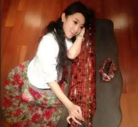 郝彤现任妻子和陈晓旭长的像吗,他现状如何? 本文共(933字) 郝彤现任妻子和陈晓旭长的像吗,他现状如何? 本文共(933字)
