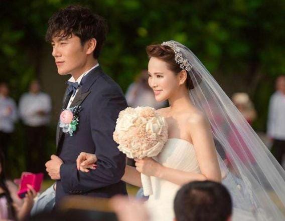 秦昊结过几次婚和伊能静是头婚吗(伊能静跟秦昊是几婚) 秦昊结过几次婚和伊能静是头婚吗(伊能静跟秦昊是几婚)