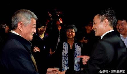 向华强老婆陈岚为什么变胖了?向华强东北救刘德华是怎么回事? 本文共(1027字) 向华强老婆陈岚为什么变胖了?向华强东北救刘德华是怎么回事? 本文共(1027字)
