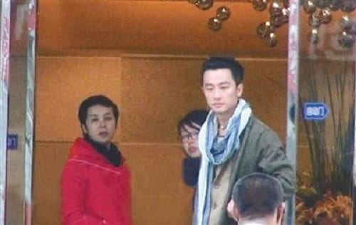 冯小刚女儿兔唇照片(冯小刚女儿为什么得兔唇) 冯小刚女儿兔唇照片(冯小刚女儿为什么得兔唇)