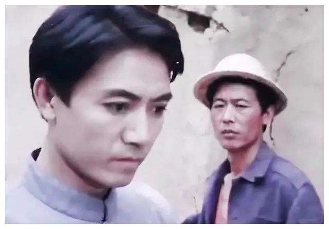 李幼斌演的粮食厅厅长是什么电视剧,他年轻时的照片组图 本文共(901字) 李幼斌演的粮食厅厅长是什么电视剧,他年轻时的照片组图 本文共(901字)