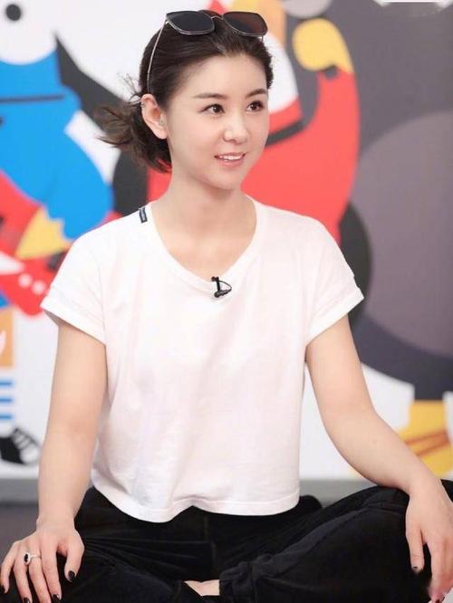 李小萌图片,肖战恋情,本文共(1404字) 李小萌图片,肖战恋情,本文共(1404字)