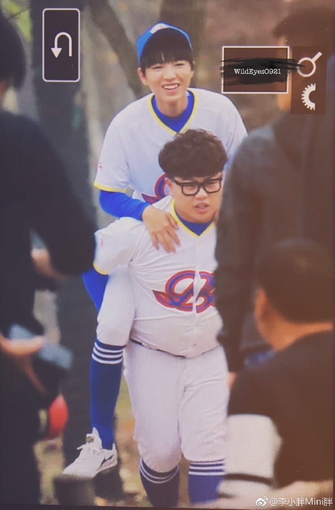李小胖和TFboys是什么关系,他女朋友是谁? 本文共(617字) 李小胖和TFboys是什么关系,他女朋友是谁? 本文共(617字)