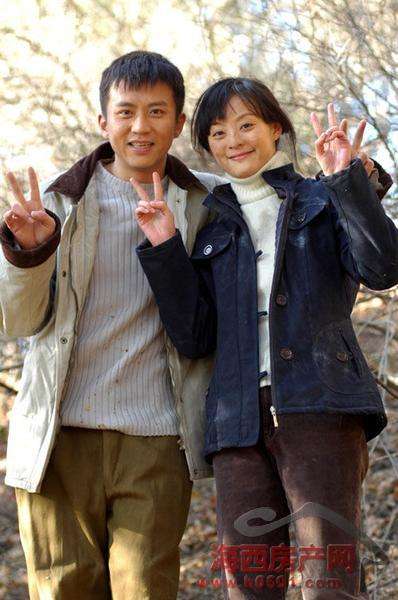 邓超和老婆孙俪吻照,孙俪邓超身高差对比惊人 本文共(848字) 邓超和老婆孙俪吻照,孙俪邓超身高差对比惊人 本文共(848字)