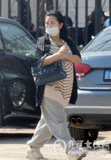 何洁怀孕,何洁生三胎都是剖腹产吗,本文共(3281字) 何洁怀孕,何洁生三胎都是剖腹产吗,本文共(3281字)