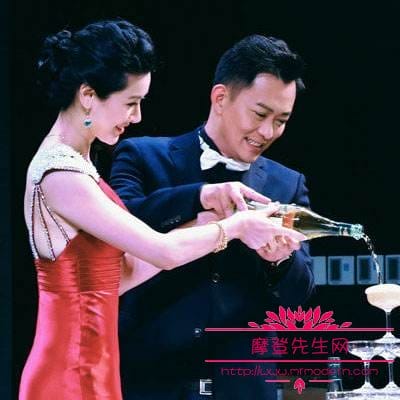 黄海冰盟主的称号是怎么来的?黄海冰现在的 黄海冰盟主的称号是怎么来的?黄海冰现在的