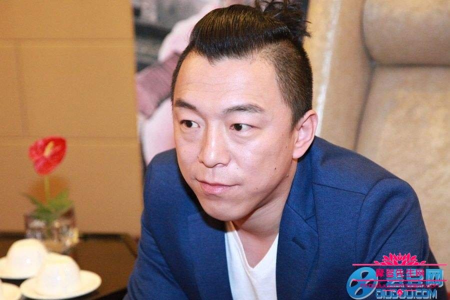 黄渤为什么带王迅捧王迅?王迅在一出好戏中 黄渤为什么带王迅捧王迅?王迅在一出好戏中