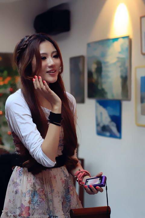 孔燕松姐妹 o 孔燕松姐妹 o